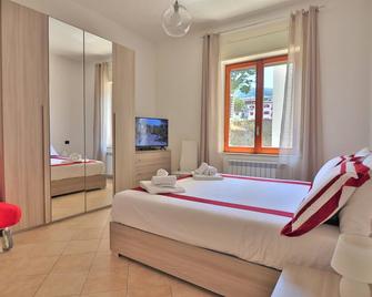 Yourhome - New Suite Sorrento - Sorrento - Sypialnia