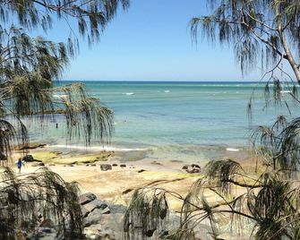 XYL pets friendly opened spacious Seaside Boutique Guest House - קלונדרה - חוף