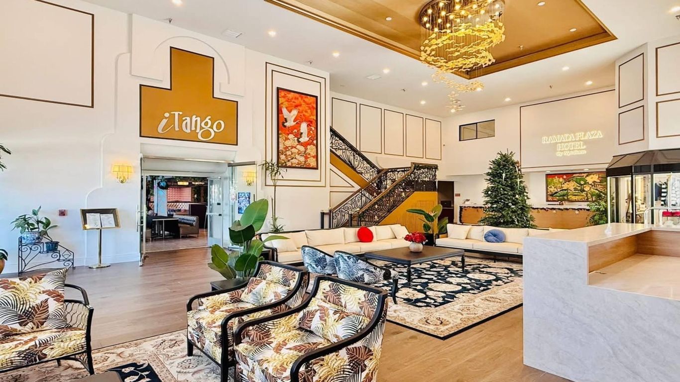 Ramada Plaza by Wyndham Garden Grove/Anaheim South