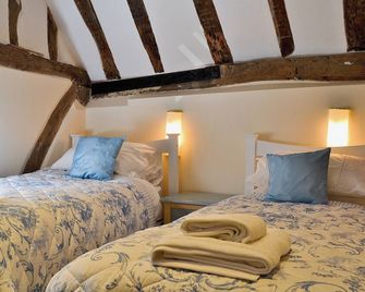 2 bedroom accommodation in Sproughton - Ipswich - Bedroom