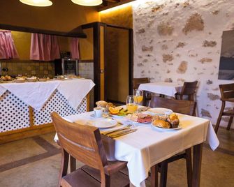 Hotel Rural Rosario Martin - פוארטו דל רוזאריו - מסעדה