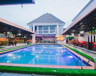 Bon Hotel Transtell Residence Asaba - Asaba - Pool