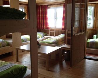 Ferienhof Wäldle - Wäldle 1 und Wäldle 2 mit Motorradvermietung - Balderschwang - Schlafzimmer