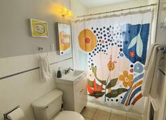 Gorgeous, private, comfy, clean and close to EDO - Albuquerque - Bathroom