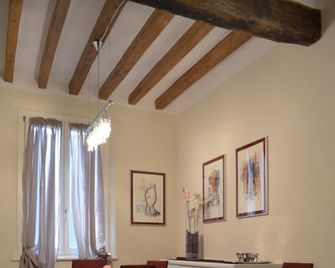 Heart of Parma - Parma - Living room