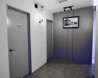 Place2stay - Rh - Kuching - Hallway
