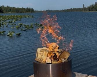 Unique Schoolie on a float plane lake in North Kenai. - Kenai
