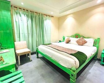 Hotel Pinky Villa - Heritage Boutique Suites- New Delhi - New Delhi - Bedroom