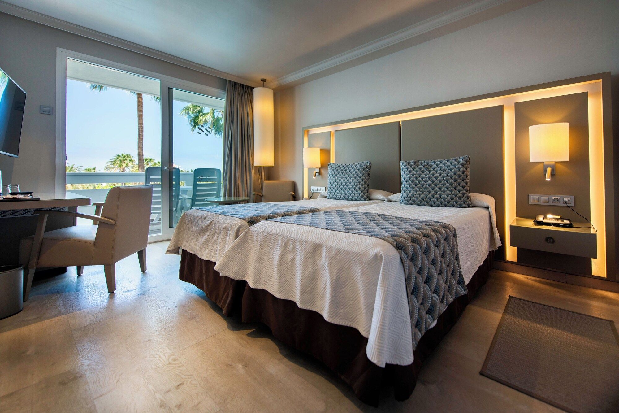 سبرينج هوتل فولكانو - بلايا دي لاس الأمريكتين - غرفة نوم