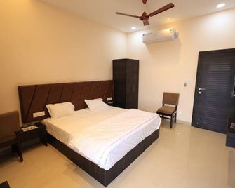 Devlok home stay - Ujjain - Chambre