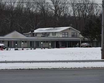 Casino Motel - Mt Pocono - Building