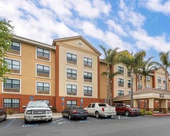 Extended Stay America Premier Suites - Union City - Dyer St. - Union City - Gebouw