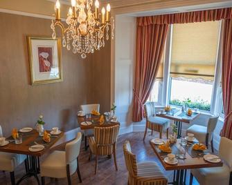 ألباني هاوس - بنريث - مطعم