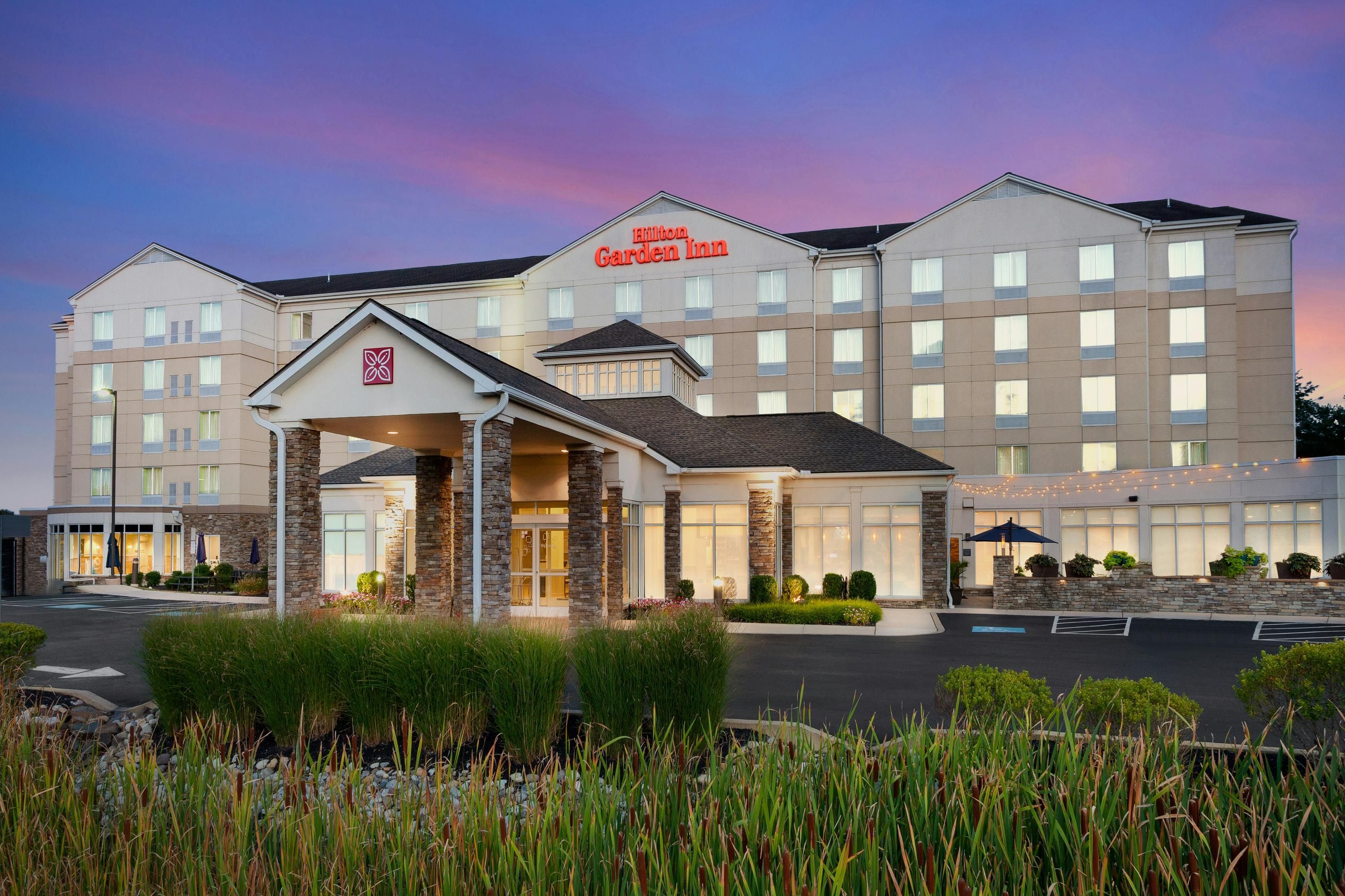 Hilton Garden Inn Valley Forge/Oaks - Oaks - Lobby