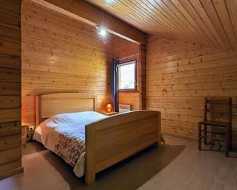Chalet chaleureux avec terrasse, proche forêt et sentier, à 15 km des stations de ski de Gérardmer - FR-1-589-247 - Vagney - Chambre