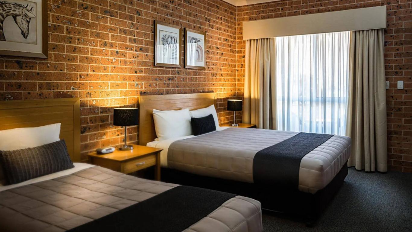 Akuna Motor Inn And Apartments