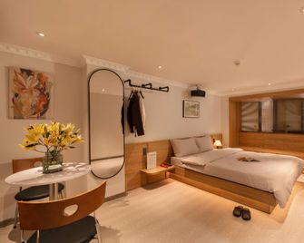 Paar Homestay - Near Van Hanh Mall (Bathtub for Couples) - Ho Chi Minh City - Bedroom