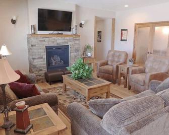 Greystone Crossing Suite #12 - Heyburn - Sala de estar