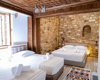 Bujtina Kapllani - Berat