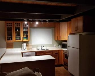 PinecrestAreaRentals #9 Family Cabin! \nBook 2 nights get 3rd free 1/28-2/12 - Long Barn - Cocina