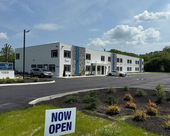 Hummingbird Hotel - Goodlettsville - Bygning