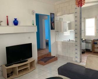 Blue apartment - Pelka House, 2 bedrooms - Brufut - Sala de estar