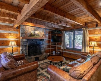 A River Runs Through It - Valle Crucis - Living room