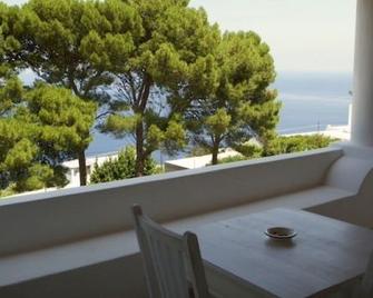 Salina Relais Rooms & Suite - Malfa - Balkon