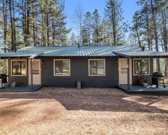 Aspen Cabin 2 Summary - Greer - Edificio