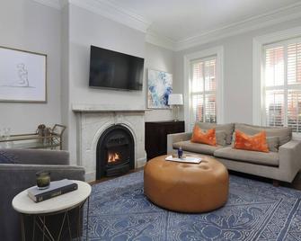 Renovated Boston Brownstone in Sought After Location! - Boston
