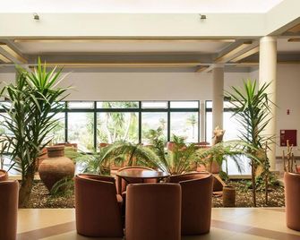 Santa Maria Hotel - Vila do Porto - Lobby