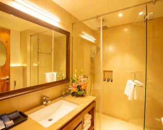 Marquis Beach Resort - Candolim - Bathroom