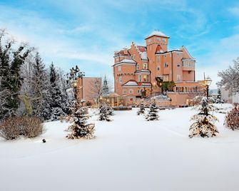 Hotel Schloss Mönchstein - Salzburg - Building