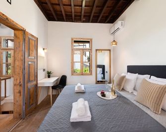 3-4 Bedrooms Villa in old Town - Rhodes - Bedroom