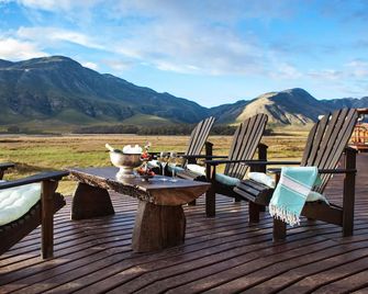 Mosaic Lagoon Lodge - Stanford - Balcony