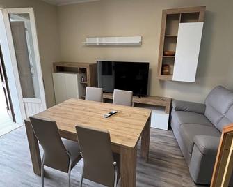 Villetta di Testa su 3 Piani a 200m Dalla Riva - Lido di Classe - Salle à manger