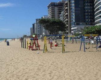Near the beach, 3qts. airy and comfortable. Easy access. Close to everything. - Vila Velha - Strand