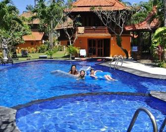 Kura Kura Villas & Candidasa Mini Golf - Manggis - Pool