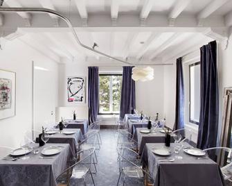 Box Art Hotel - La Torre - Collado Mediano - Restaurant