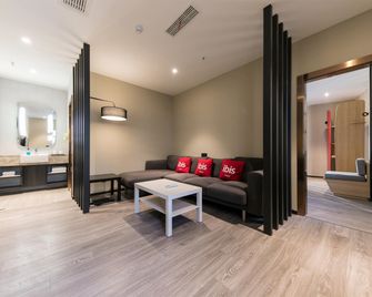 ibis Nantong Qingnian - נאנטונג - סלון