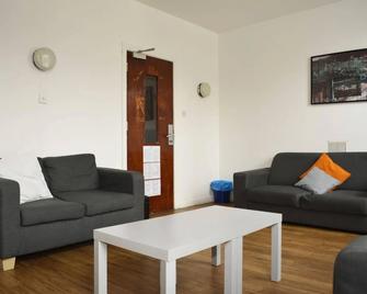 Dublin International Hostel - Dublin - Living room
