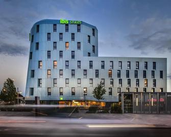 ibis Styles Mulhouse Centre Gare - Mulhouse - Building