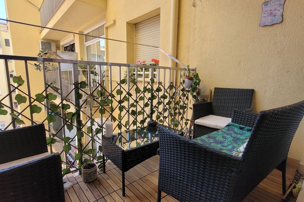 Spacious Apartment in Barcelona available for the summer! - Barcelona - Balcón