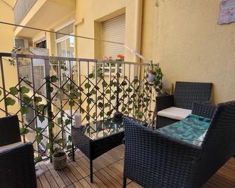 Spacious Apartment in Barcelona available for the summer! - Barcelona - Balcón