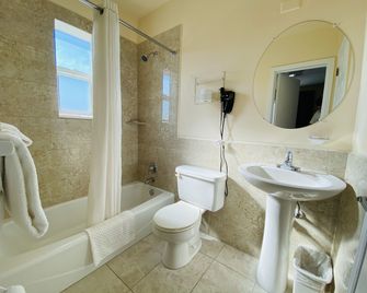 A 1 A Super Inn - Ormond Beach