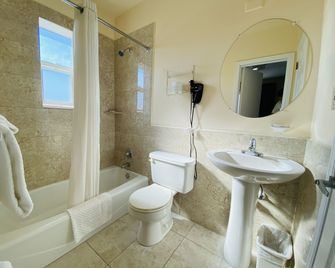 A 1 A Super Inn - Ormond Beach