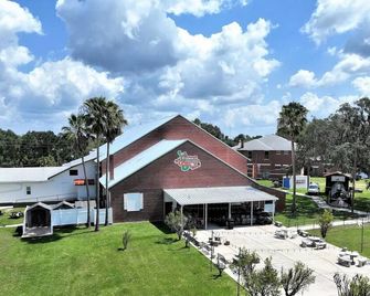 Country Hideaway near The Villages, Ocala & Springs - Weirsdale - Building