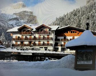Hotel Piz Boè - Mazzin - Edificio