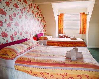 Lyndale Hotel - Colwyn Bay - Bedroom