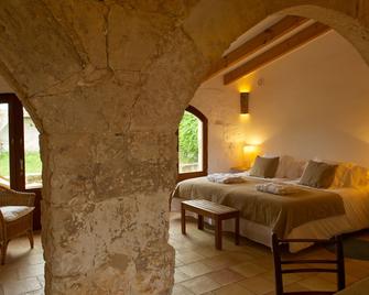 Alcaufar Vell Hotel Rural & Restaurant - Sant Lluis - Makuuhuone